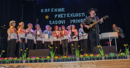 ‘‘Korenine preteklosti, sadovi prihodnosti” (39)